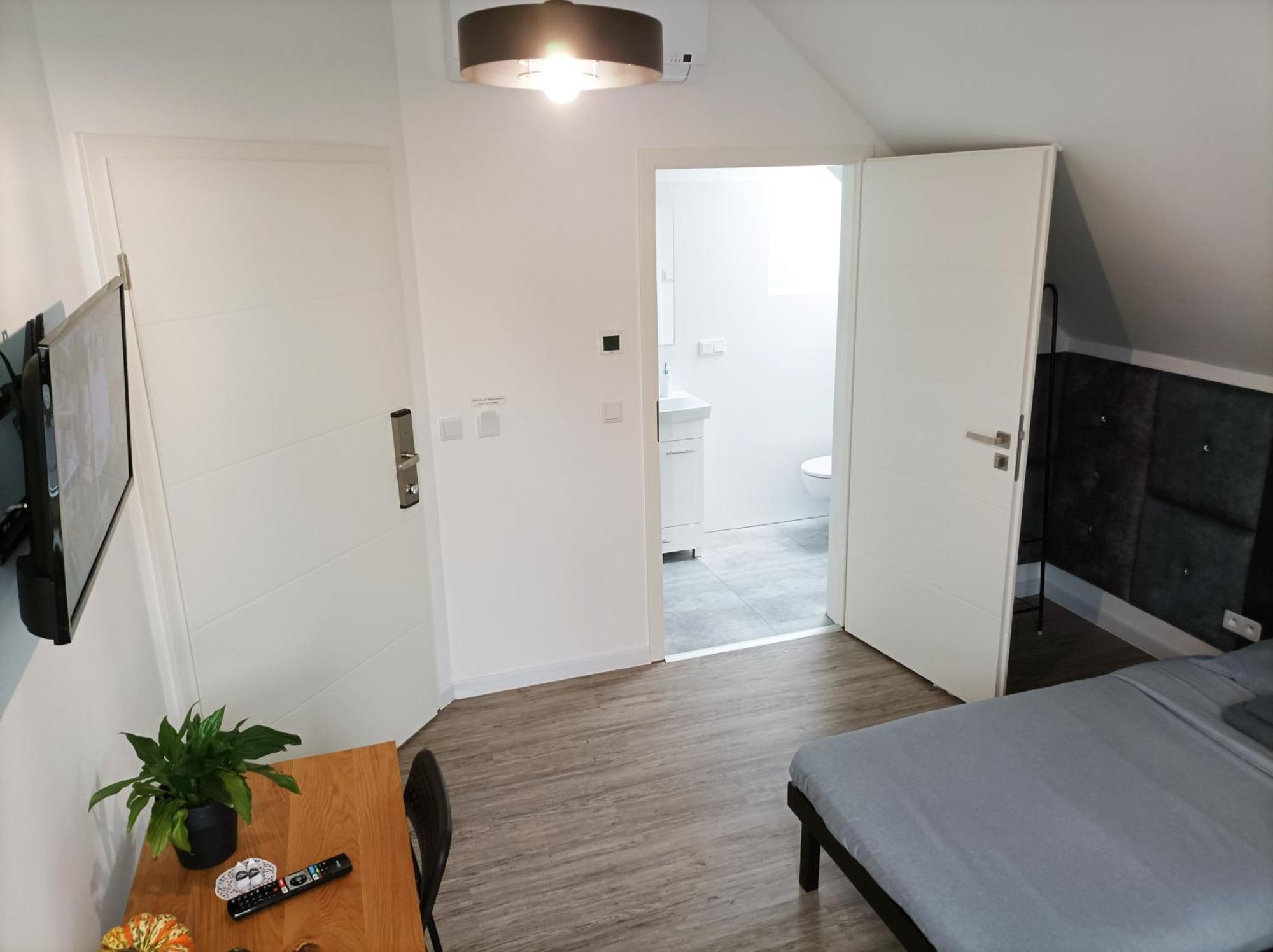 Pokoje Pod Palacem Koszecin エクステリア 写真